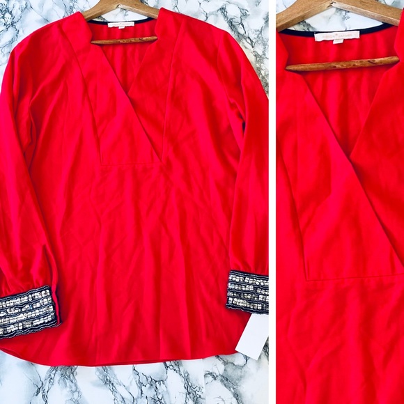 ɴᴡᴛ ɢɪʙsᴏɴ ʟᴀᴛɪᴍᴇʀ sᴘʟɪᴛ-ɴᴇᴄᴋ ʙʟᴏᴜsᴇ ɪɴ ʀᴇᴅ ᴡɪᴛʜ ᴇᴍʙᴇʟʟɪsʜᴇᴅ ʙᴇᴀᴅᴇᴅ ᴄᴜғғs - Picture 2 of 5